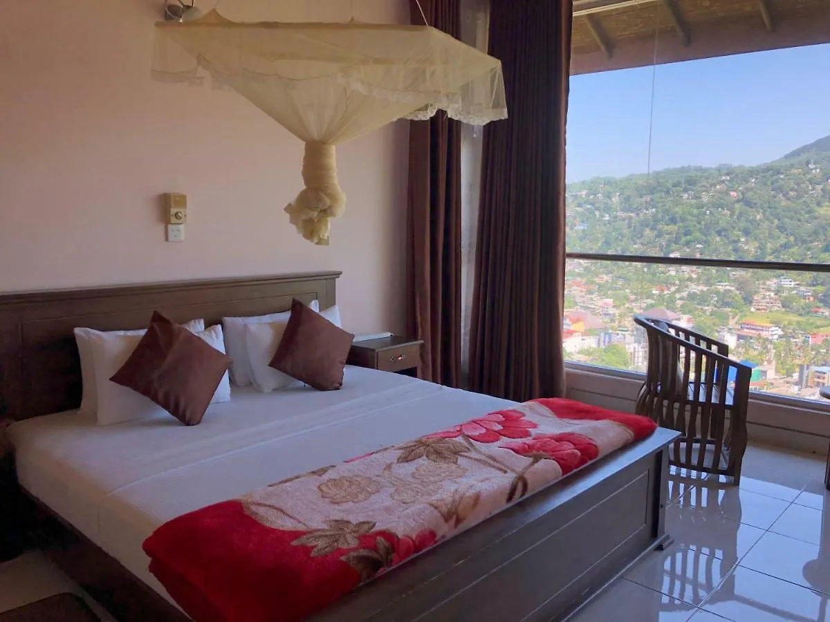 Kandy View Garden Hotel 2*,